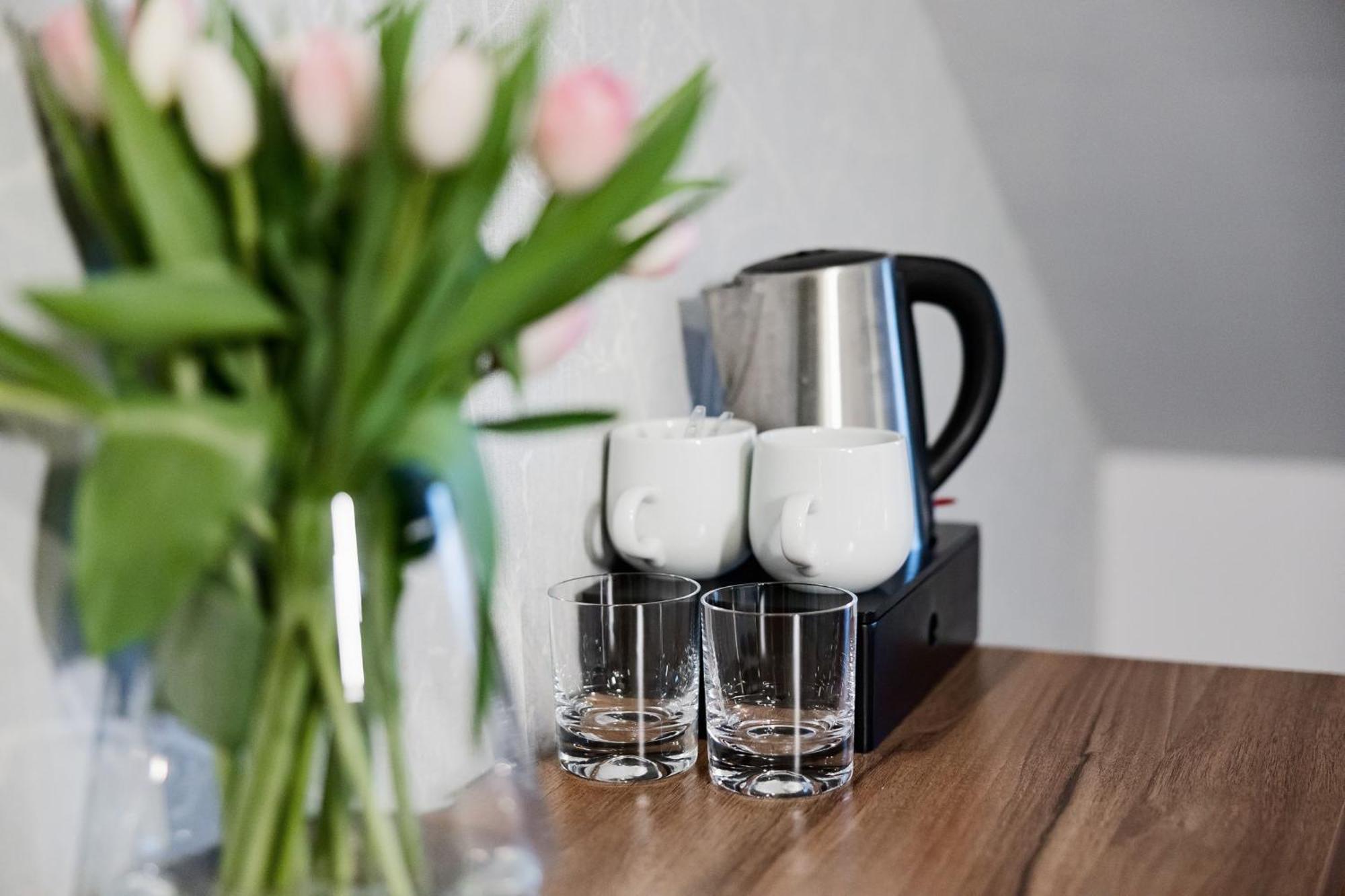 Gosciniec Zacisze I Blisko A2 Dabie-Uniejow I Restauracja Bed & Breakfast ภายนอก รูปภาพ