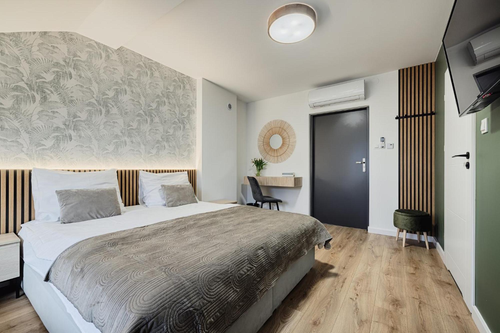 Gosciniec Zacisze I Blisko A2 Dabie-Uniejow I Restauracja Bed & Breakfast ภายนอก รูปภาพ